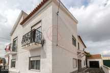 Andar Moradia Sarilhos Grandes T3 com garagem