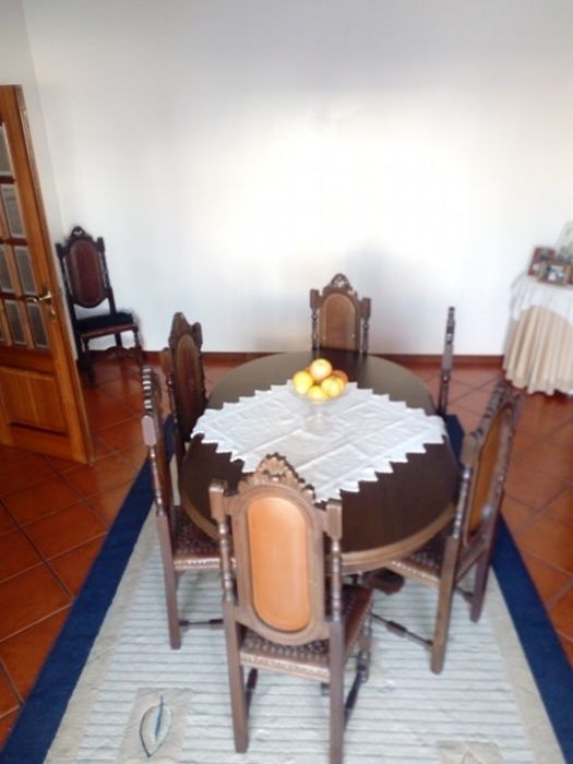 Mesa Madeira Mogno + 8 cadeiras