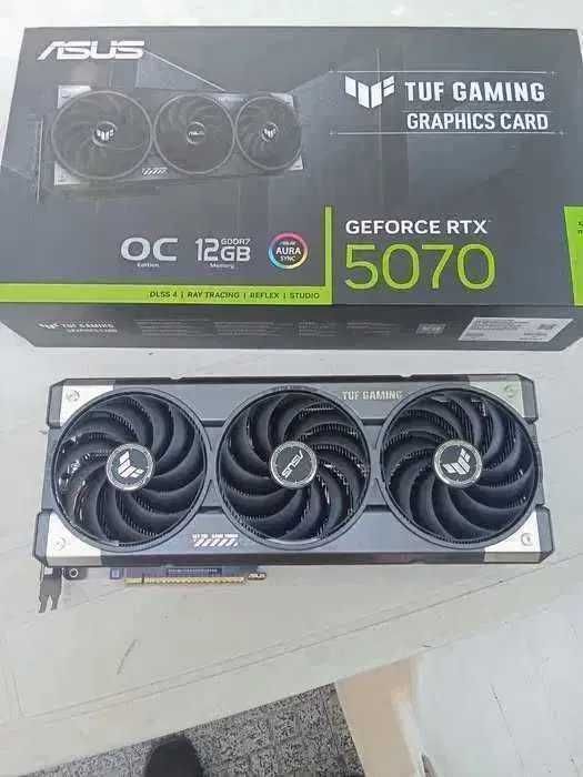 RTX 5070 12GB OC asus TUF