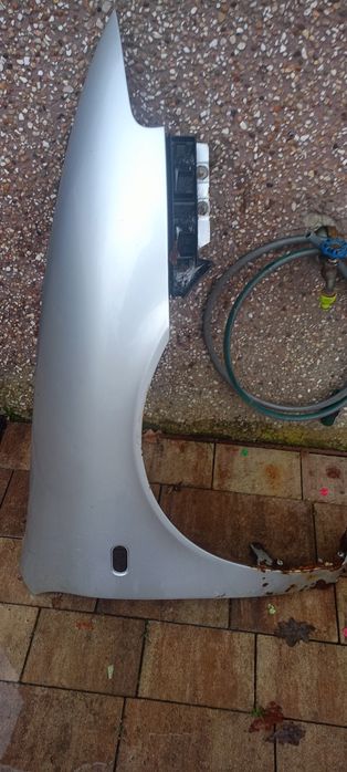 Błotnik prawy przód seat Leon 1