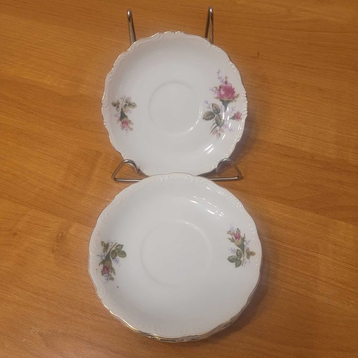 Talerze, porcelana- róże