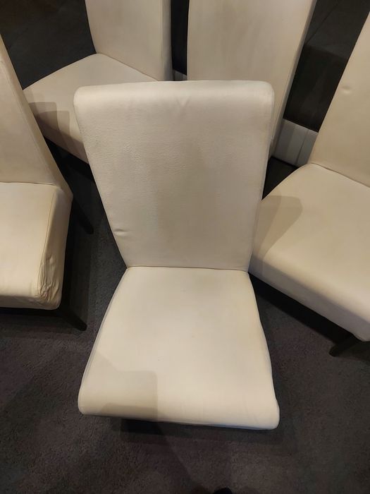 Krzesła 5 sztuk + pokrowce lub czarne krzesla 6 sztuk