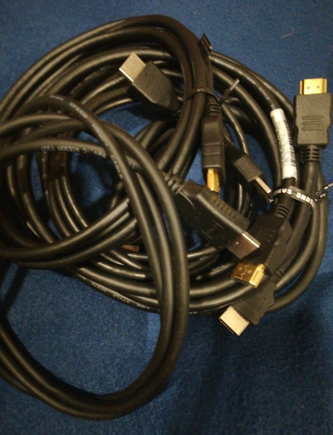 Cabos hdmi e ethernet