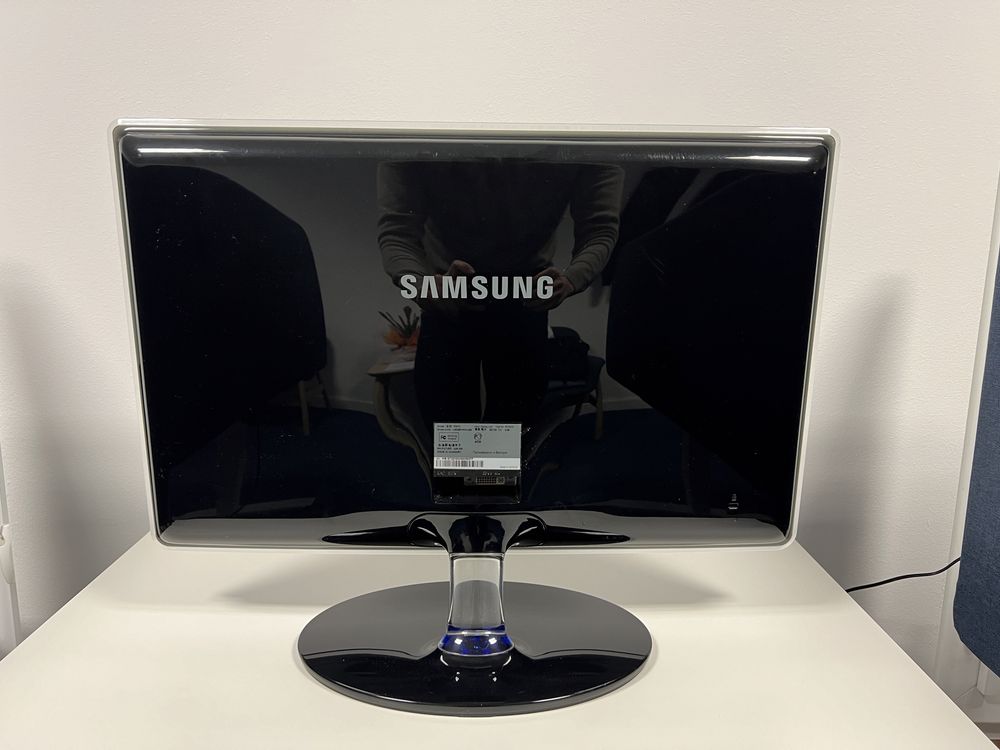 Monitor Samsung P2270 - sprawny