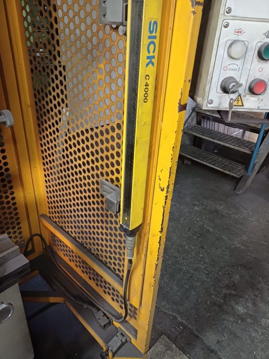 Krawędziarka hydrauliczna 2500*80T CNC