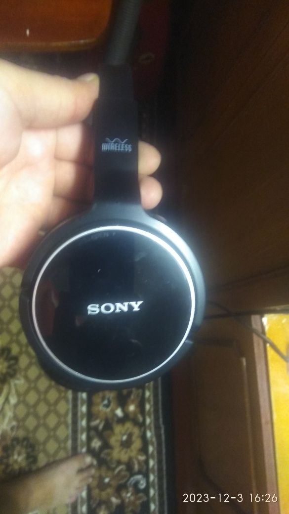 Наушники Sony MDR-RF 810 F