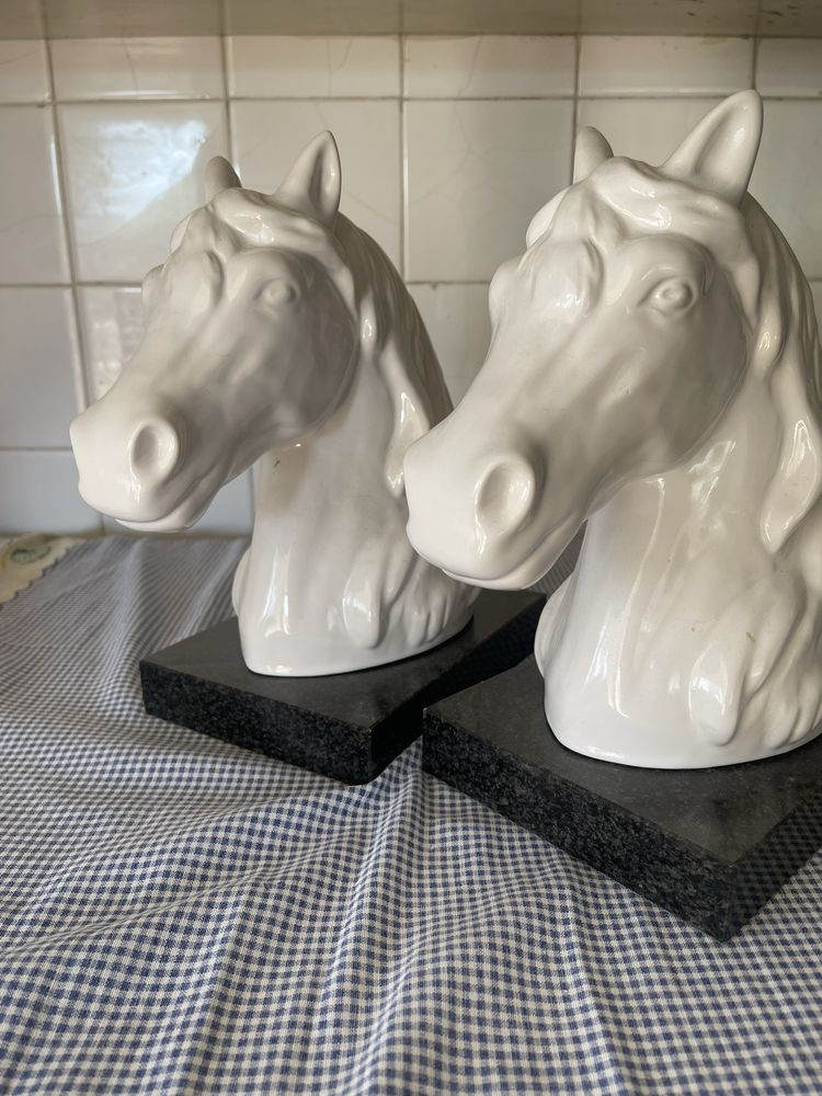 Decoraçao cavalo apara livros