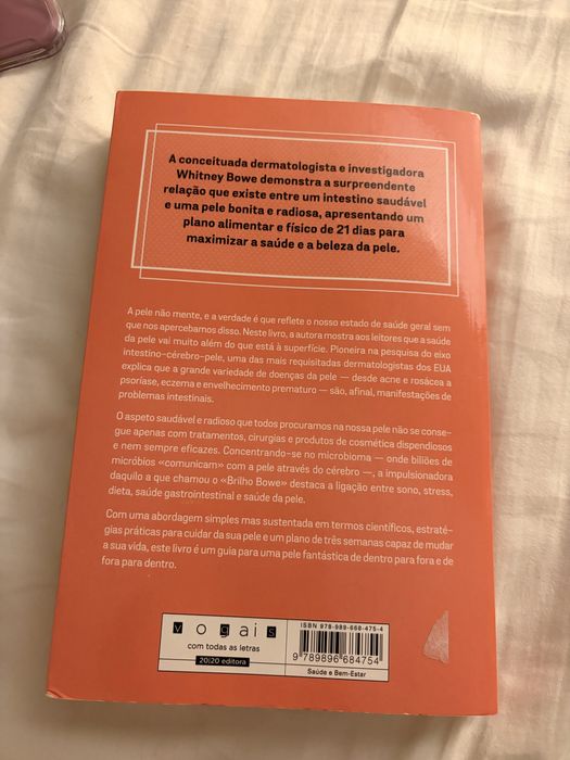 Livro cuidar da pele de dentro para fora