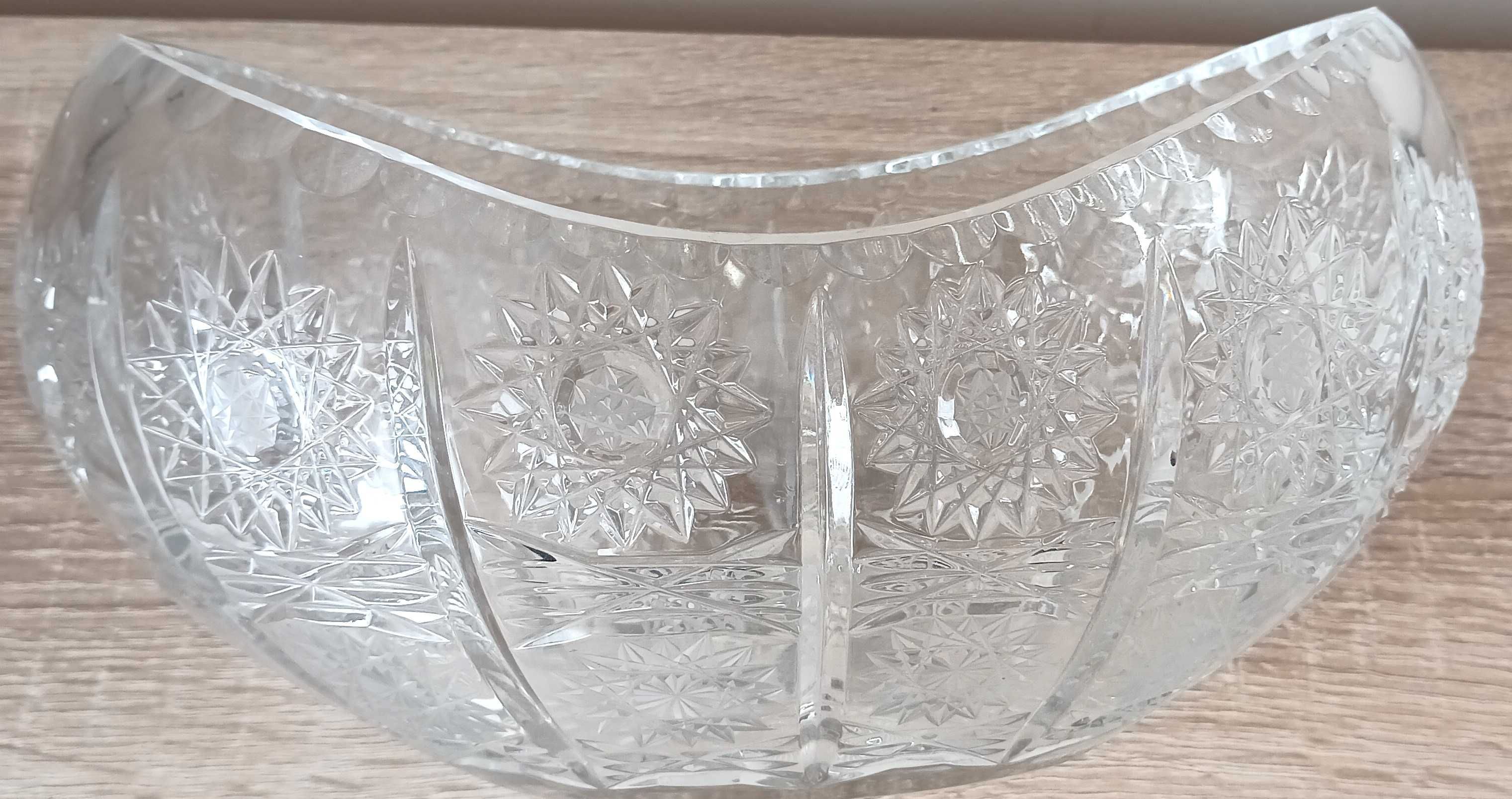 Kryształ w kształcie gondoli