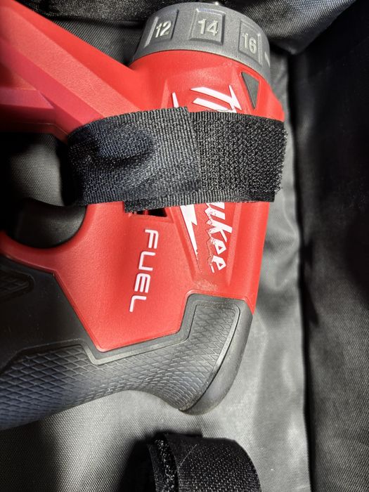 Шуруповерт Milwaukee m12 2505-20