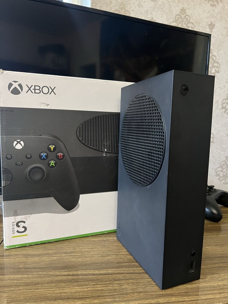 Xbox Series S 1Tb Carbon Black:продаж разом з телевізорои