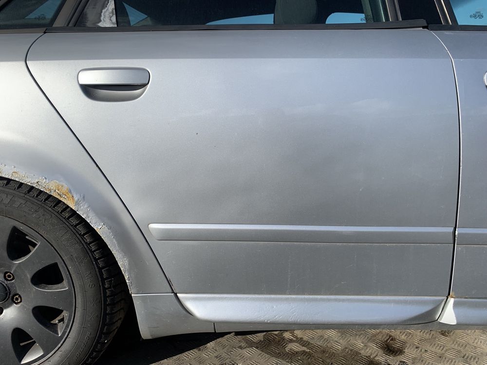 Audi A4 B6 S-line drzwi prawe tylne prawy tyl srebrne