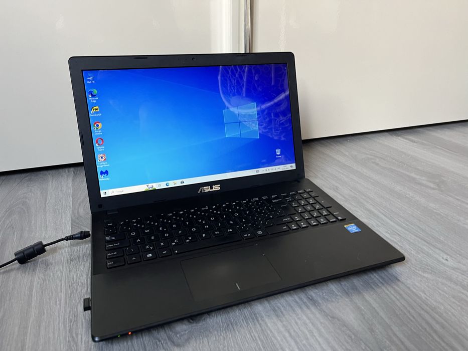 Ноутбук Asus