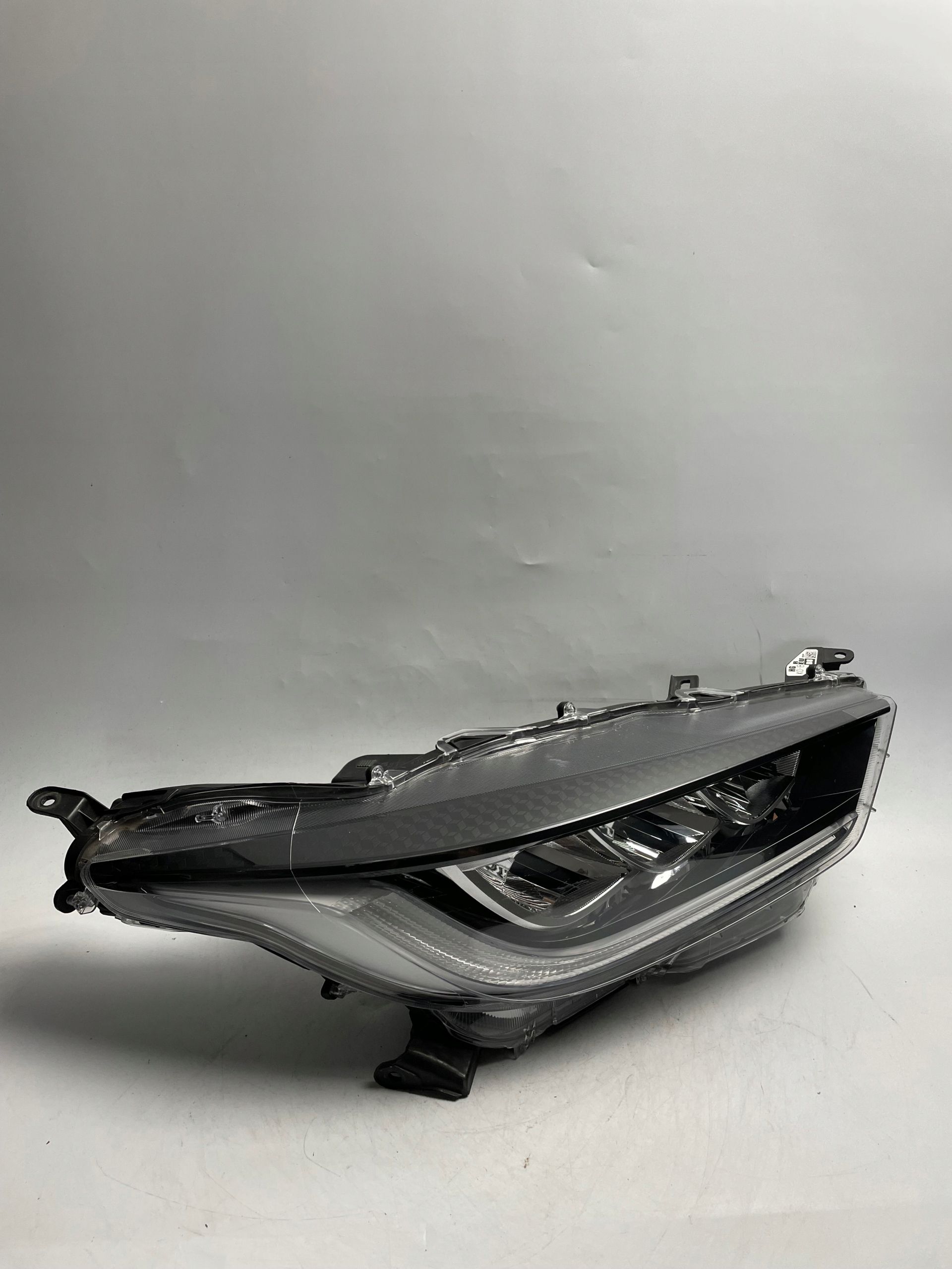TOYOTA YARIS IV 20- full led lampa przednia prawa