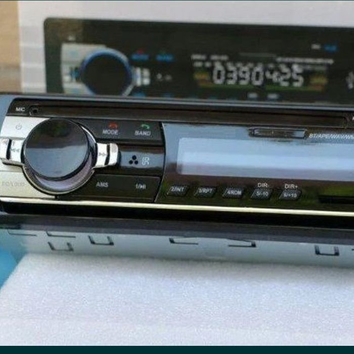 Автомагнитола с Bluetooth , пультом ,  2 USB / автомагнітола