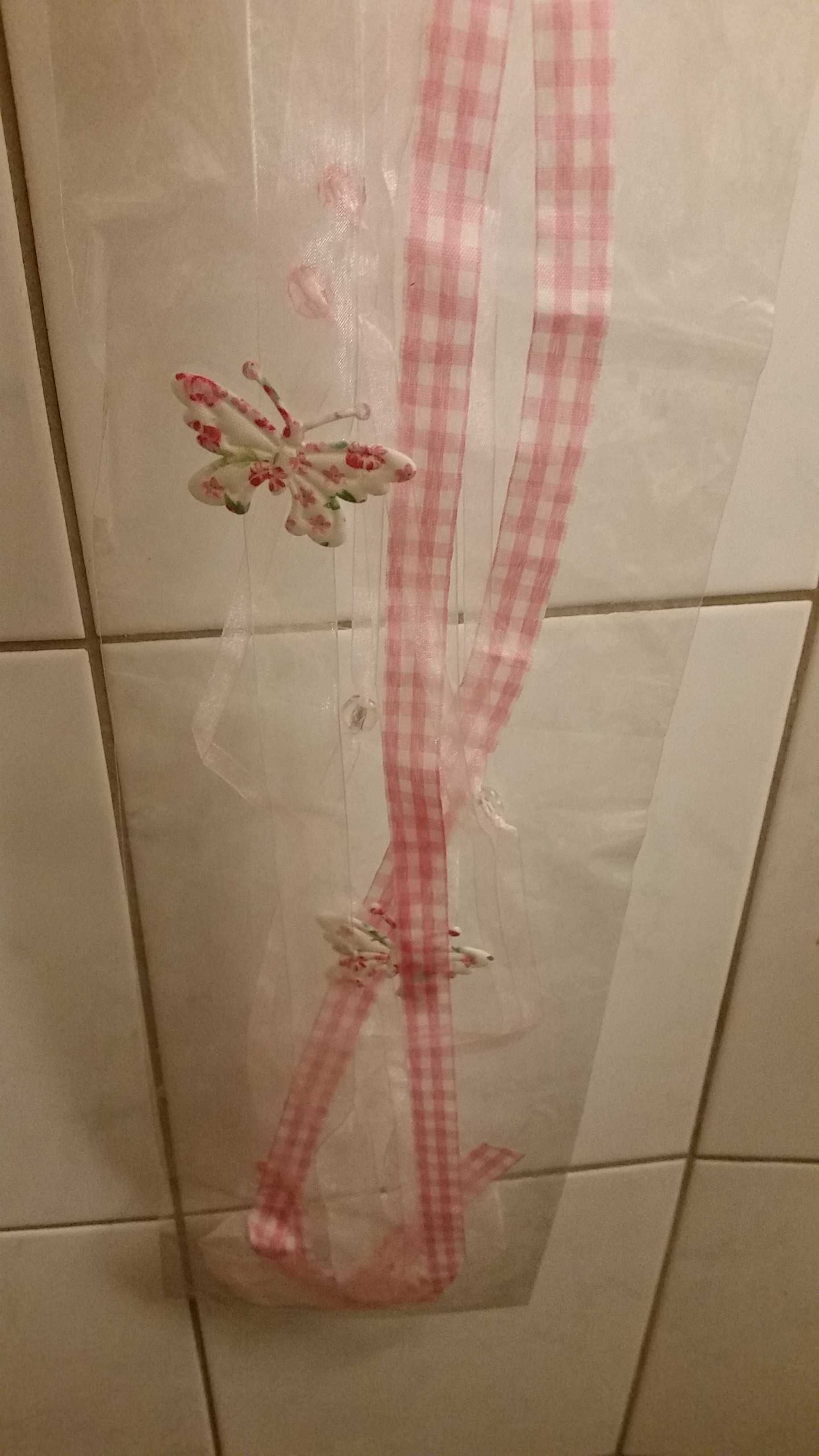 Motylki lub serduszko zawieszki