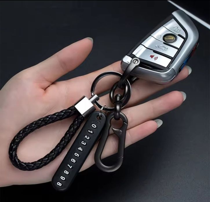 Автомобільний брелок