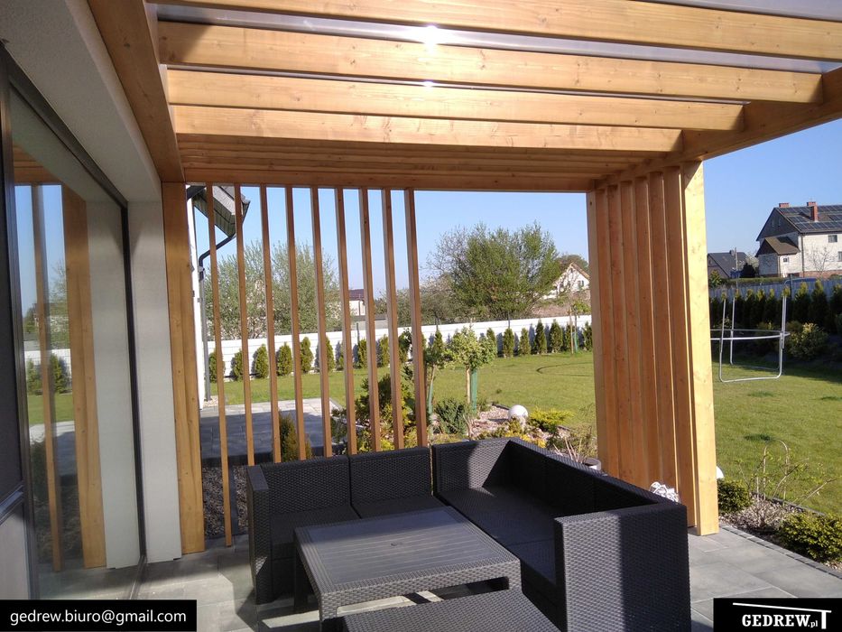 Nowoczesne zadaszenie tarasu lamelki drewniane patio pergola