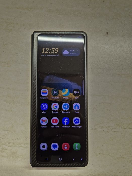 Продам Samsung Fold S 3. Стан ідеальний.Все працює.