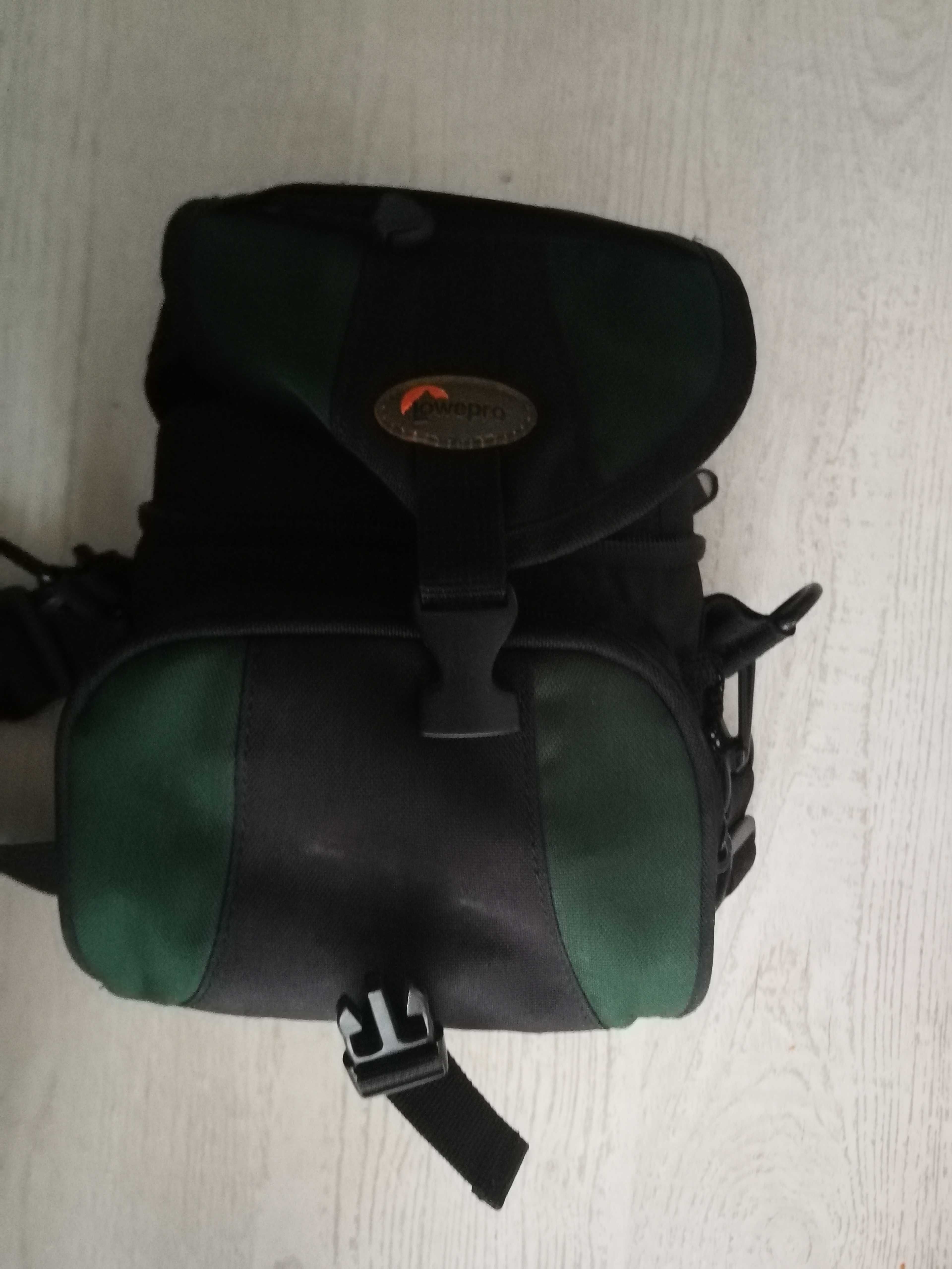Pokrowiec na aparat Lowepro EX 120.