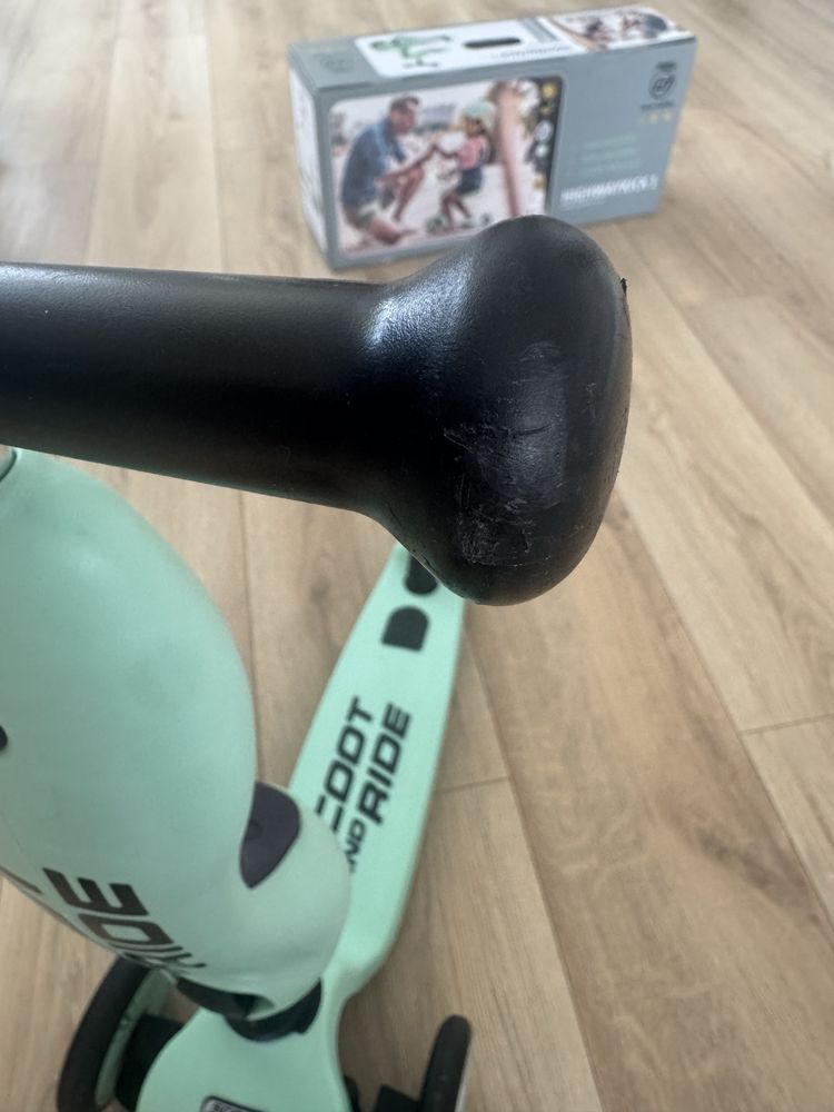 Hulajnoga Scoot and Ride + Kask