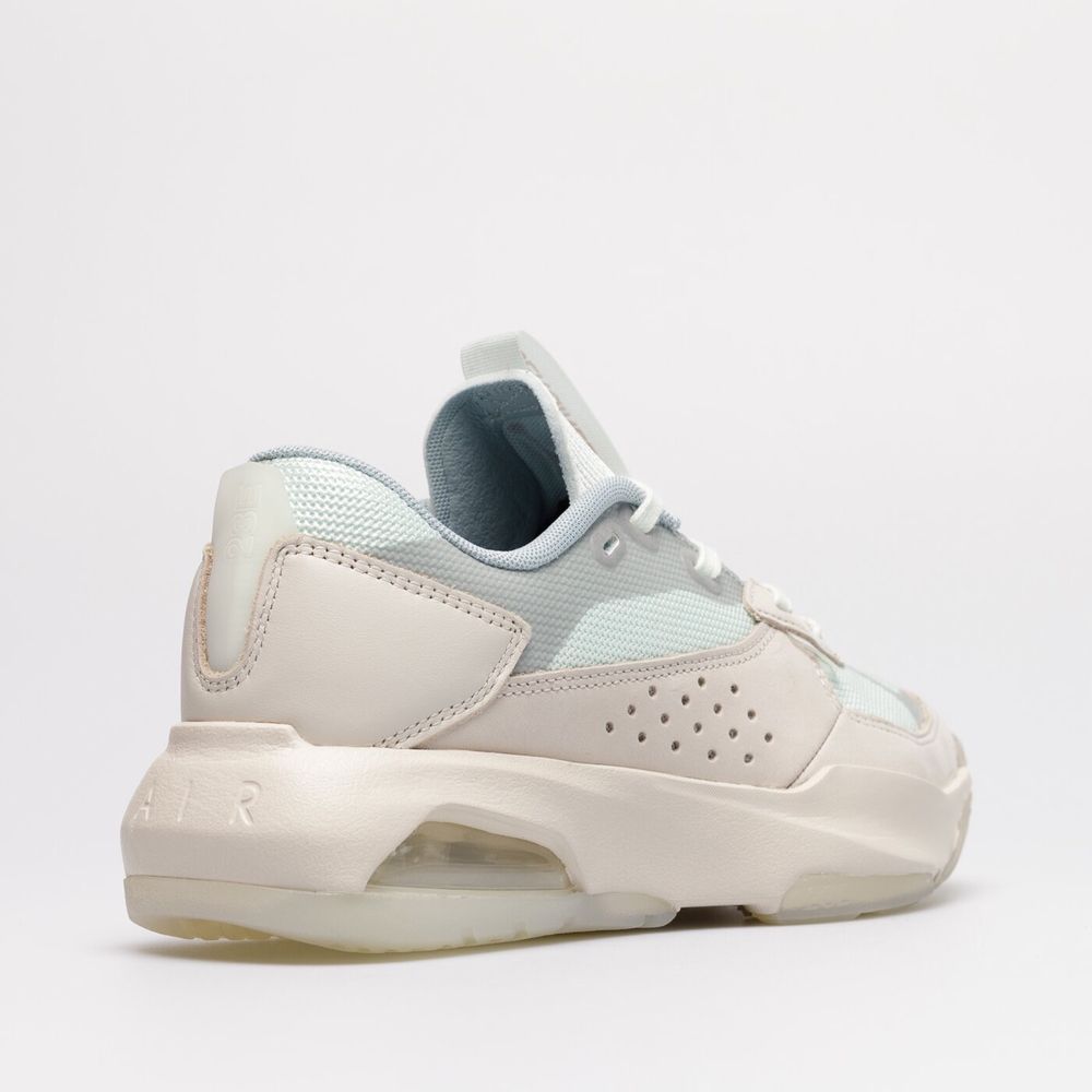 Кросівки Nike Jordan Air 200E DH7381-163 оригінал (EUR 40,5)