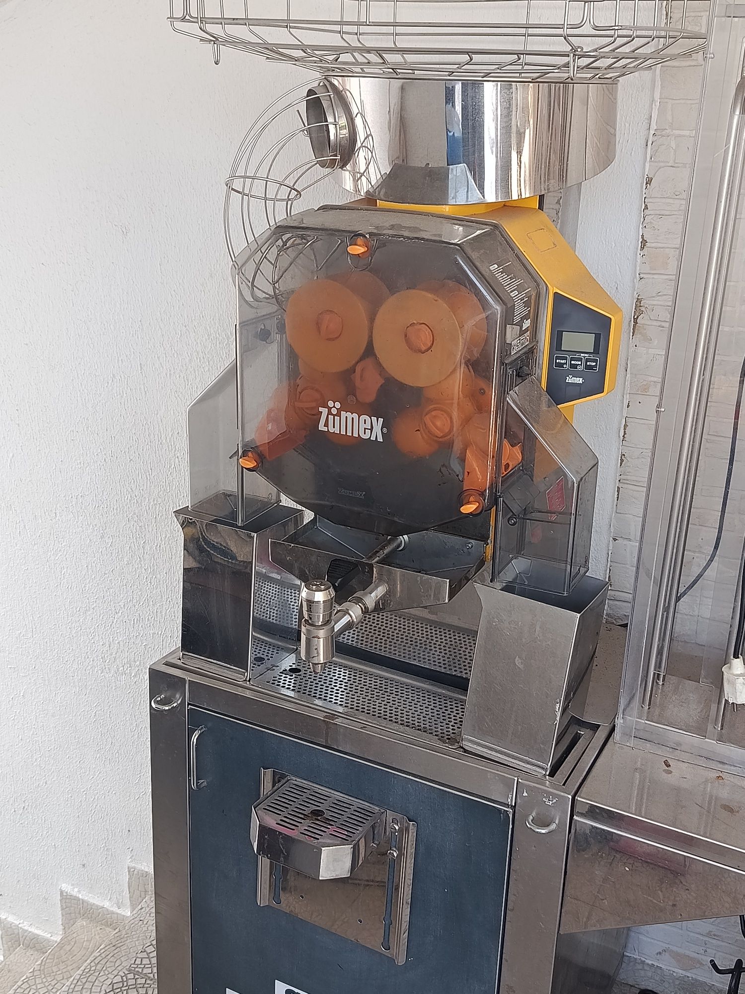 Máquina de sumos laranja