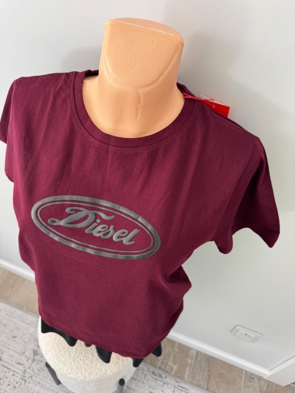 Nowa koszulka T-shirt damski DIESEL bordowa L