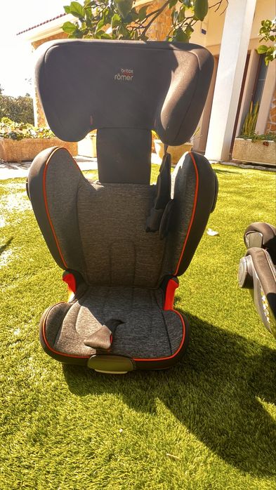 Cadeira Auto KidFix II Britax-Römer Grupo II/III