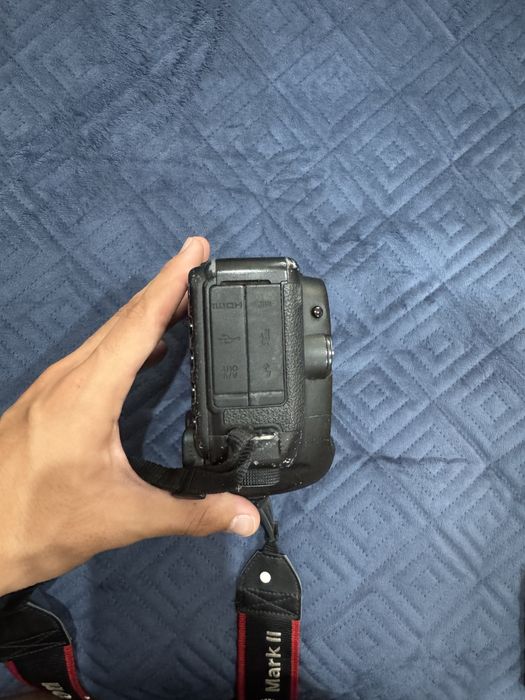 Canon EOS 5D Mark II