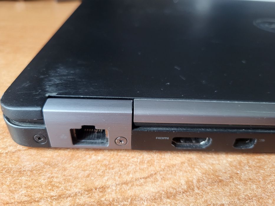 Dell Latitude E7470 i5-6300U, 8/256, Win 10, ładowarka