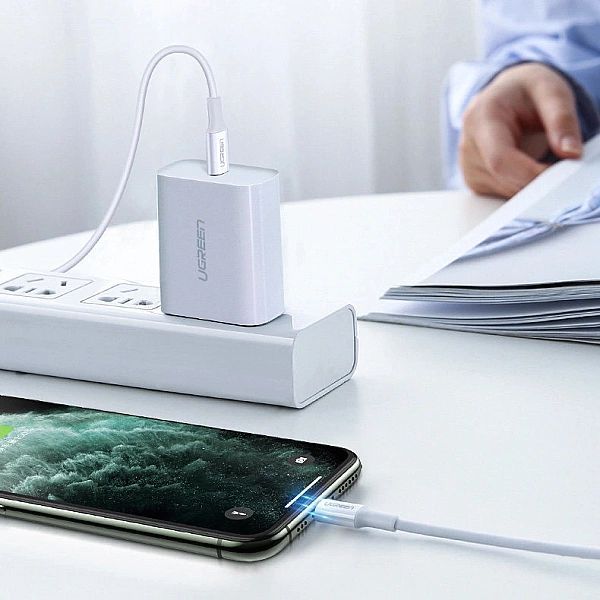 Ugreen kabel przewód MFi Usb Typ C - Lightning 20w 3a 0.25 m biały (us