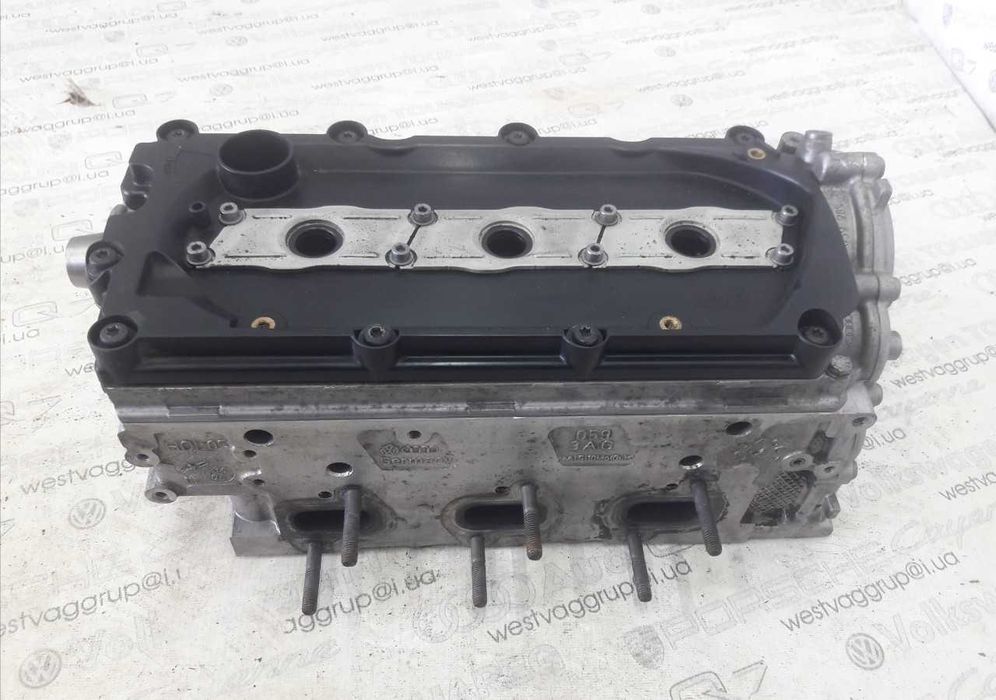 ГБЦ головка блока цилиндров ПРАВАЯ 059103266HX Audi Q7\Touareg 2003-09