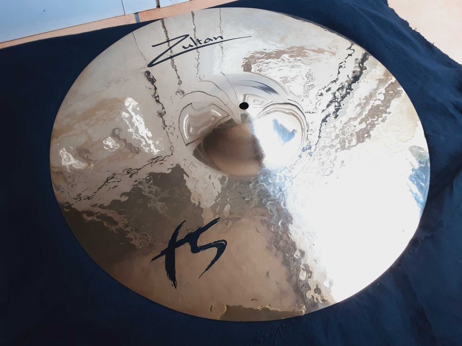 Prato Zultan F5 Metal Ride 21"  Novo 150€