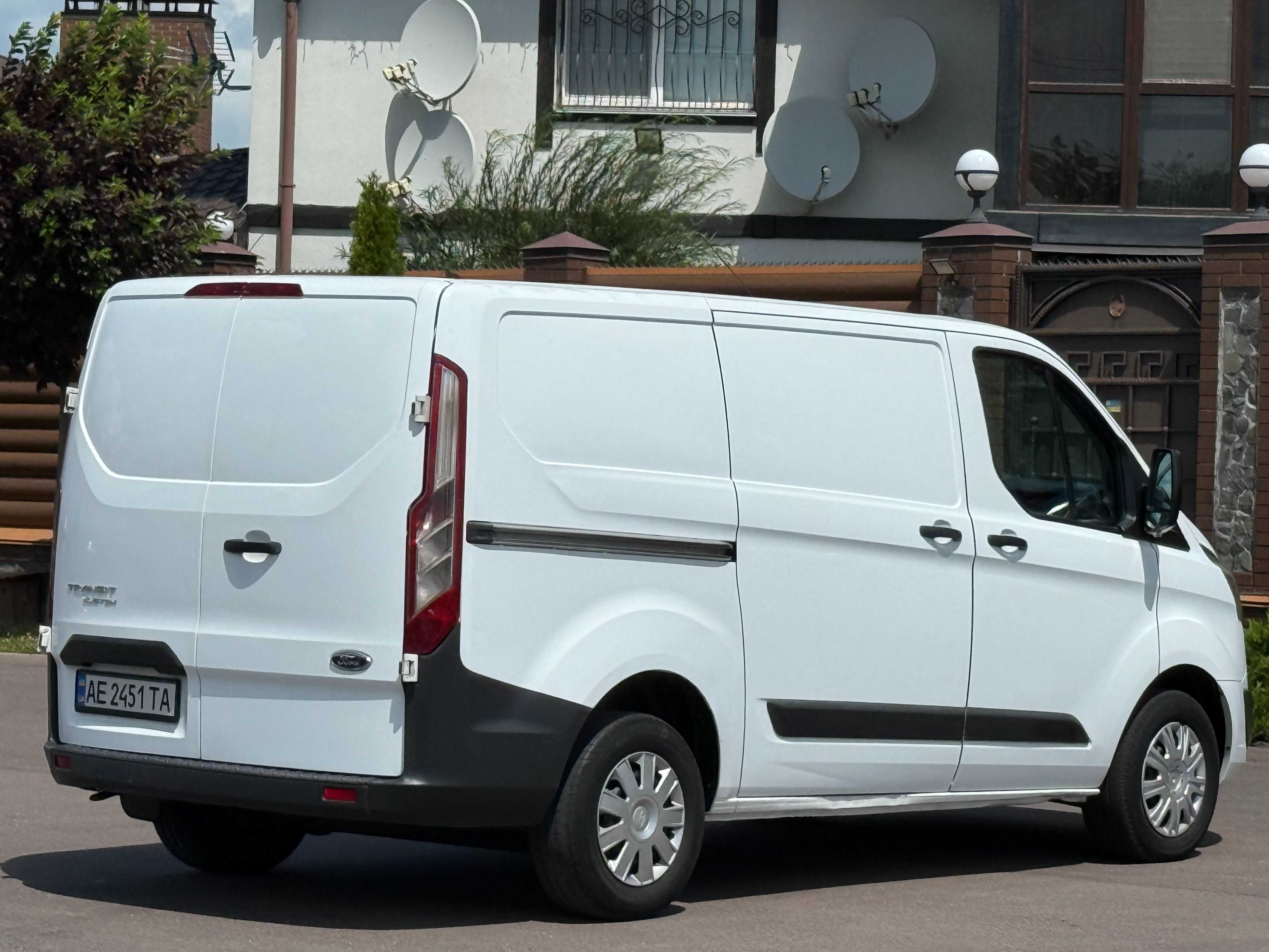 Ford Transit Custom 2016 2,2 Відмінний стан Офіційний
