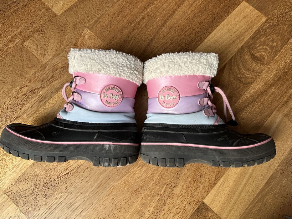 Nieprzemakalne śniegowce ocieplane futerkiem Lee Cooper