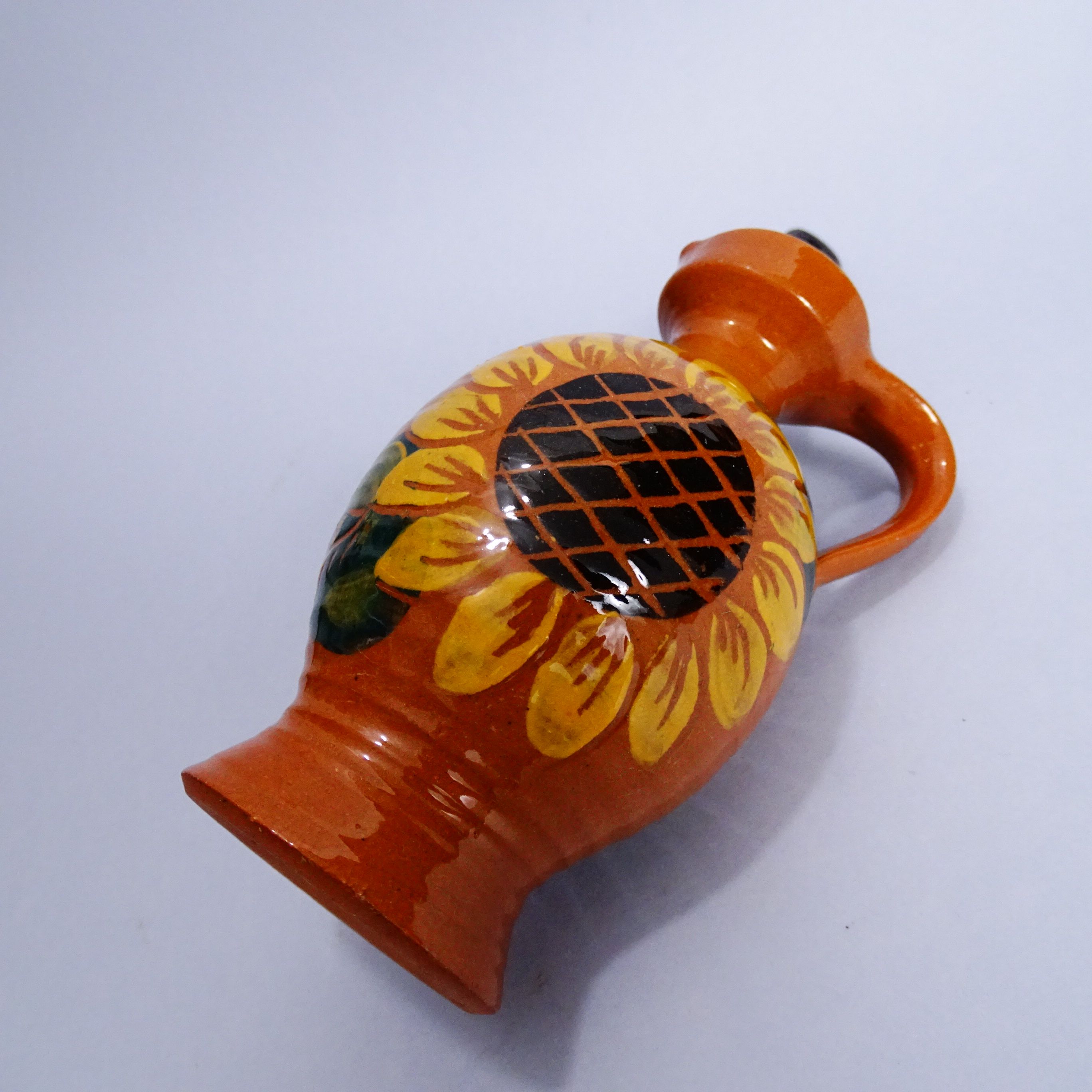 ręcznie malowany dzbanuszek z motywem słonecznika