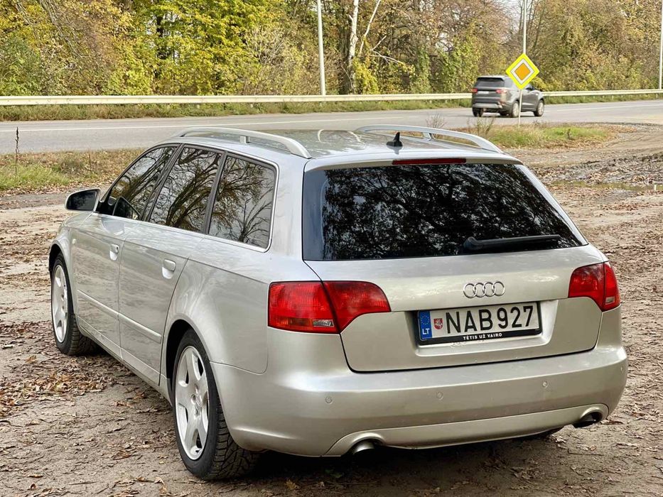 В продажі Audi a4b7 2007 рік випуску