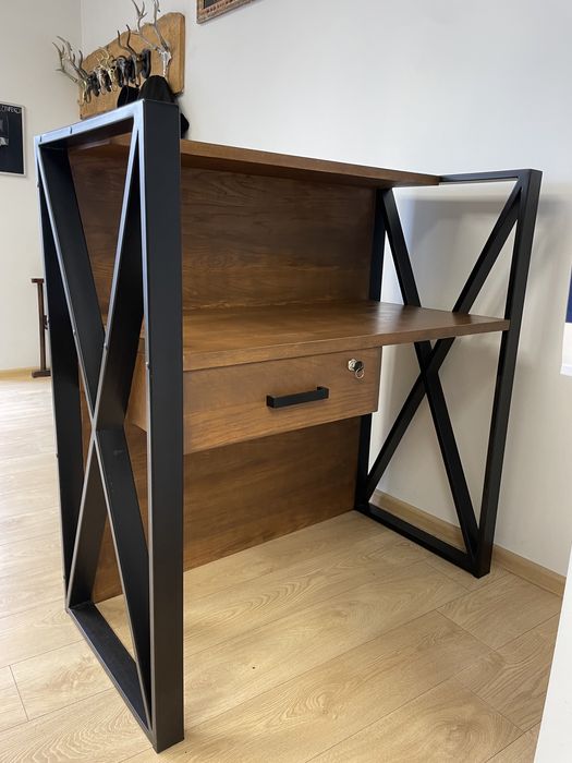 Recepcja do salonu beauty biurko drewno + stal