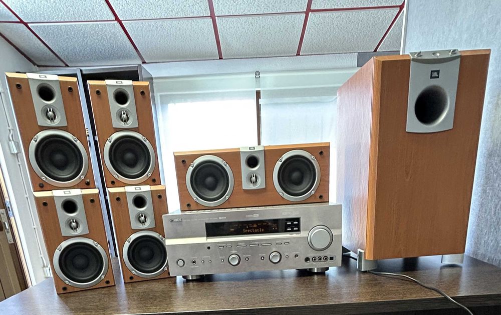 Amplificador AV Yamaha RX-V650+conjunto de colunas JBL SCS 178