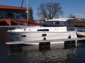 Czarter jacht motorowy Nautika 830 ; Janmor 700