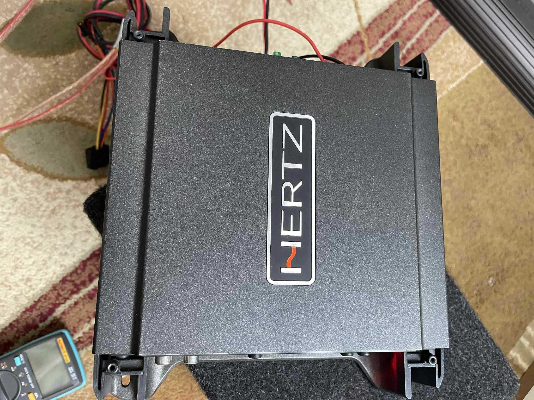 uszkodzony wzmacniacz Hertz HCP 1D, monoblok 700 W RMS 2 ohm
