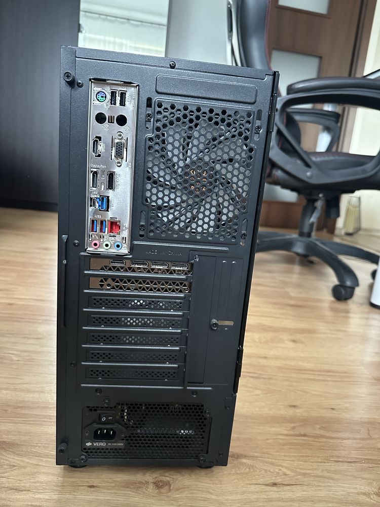 Komputer stacjonarny RTX 3060/ i5-12400F/ 16GB RAM - W 100 Sprawny!