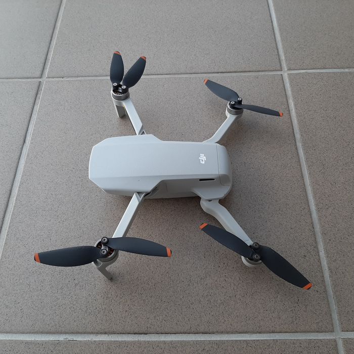 DJI Mini 2 Fly More Combo