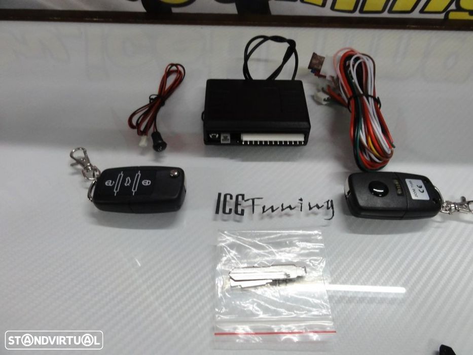 Kit fecho central universal + 2 comandos com chave retrátil tipo Audi / VW (compatível com fecho central original do veículo)