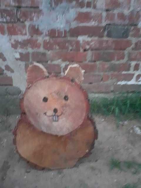 sprzedam samo robione zające z drewana