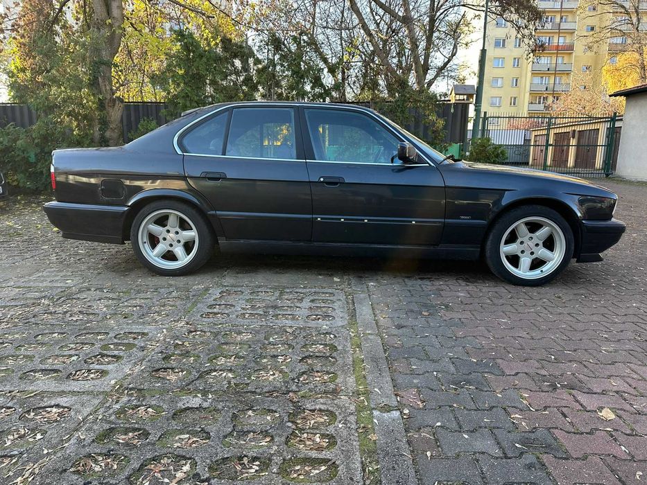 BMW Seria 5 535i manual m technic mozliwa zamiana