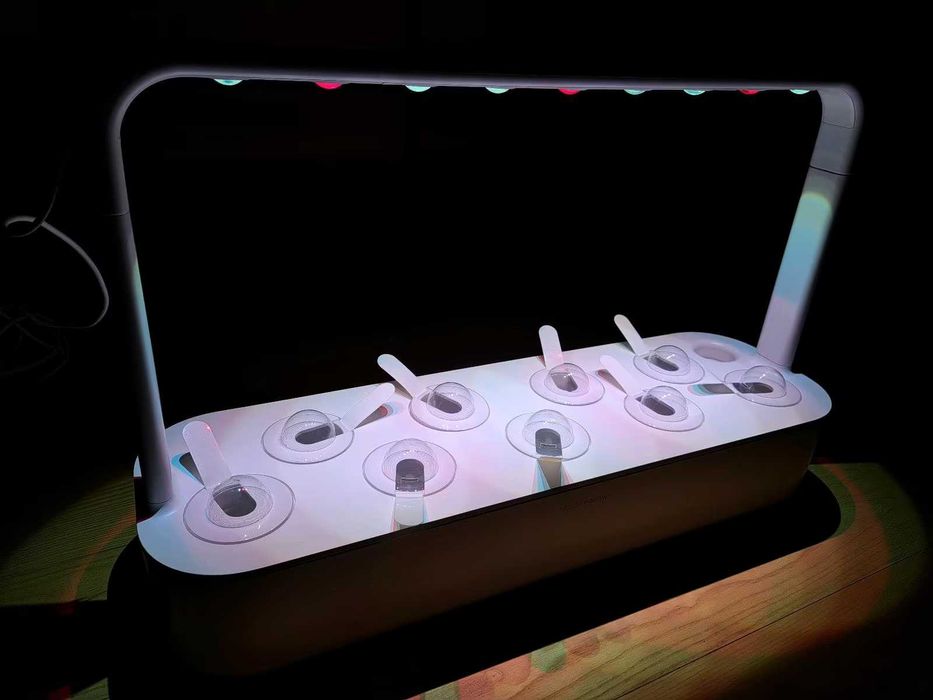 Click & Grow Smart Garden 9 Poznań donica inteligentna z oświetleniem