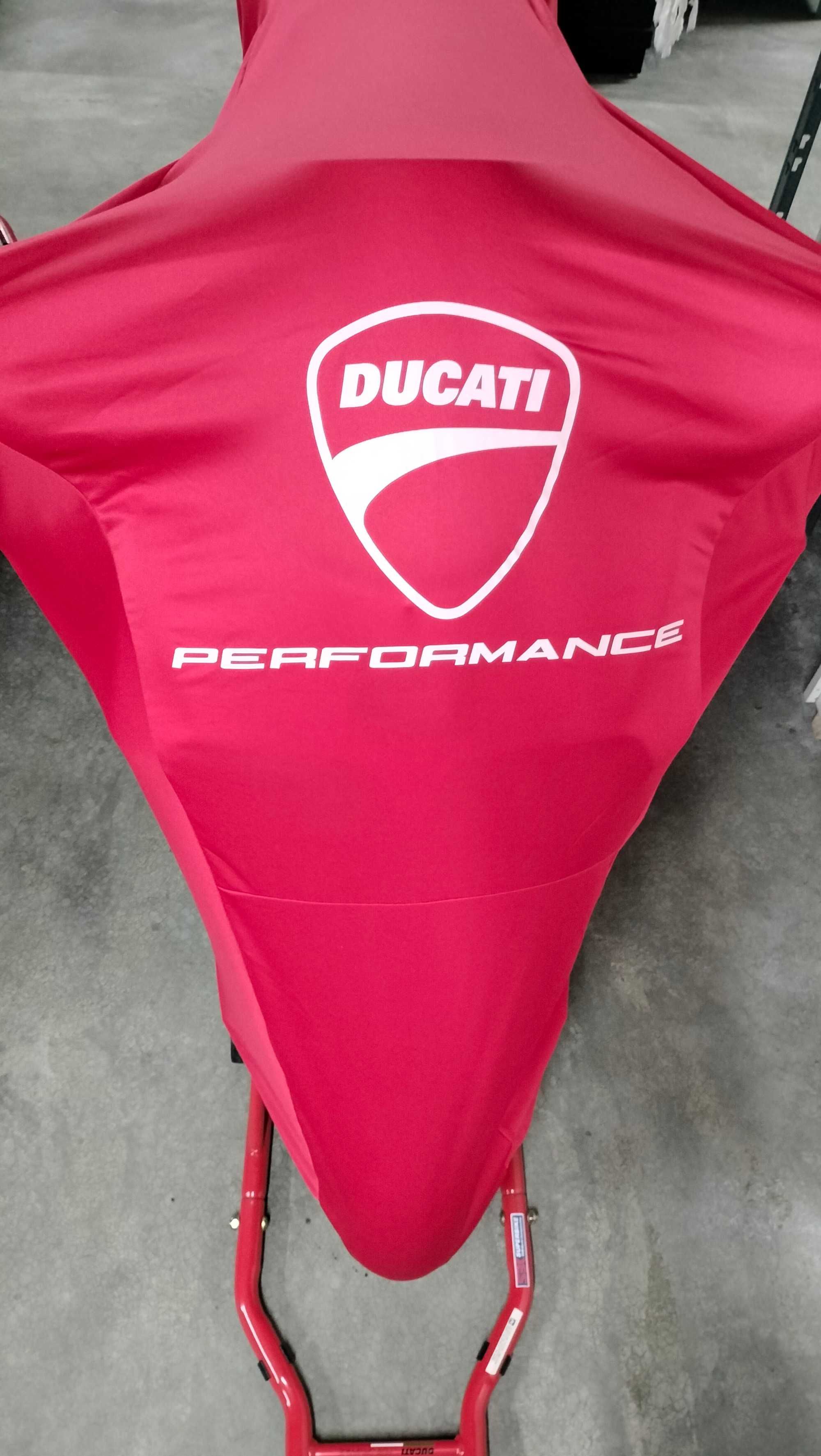 Ducati 748 sps única