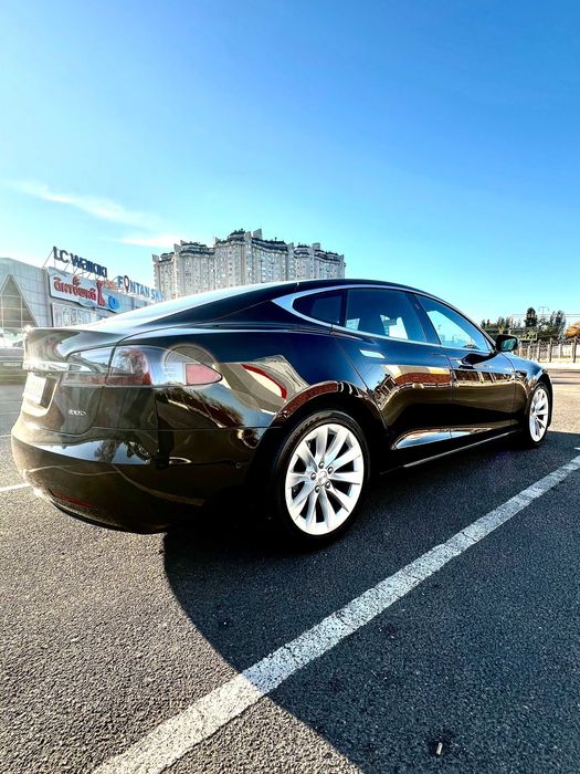 Tesla model S 100d